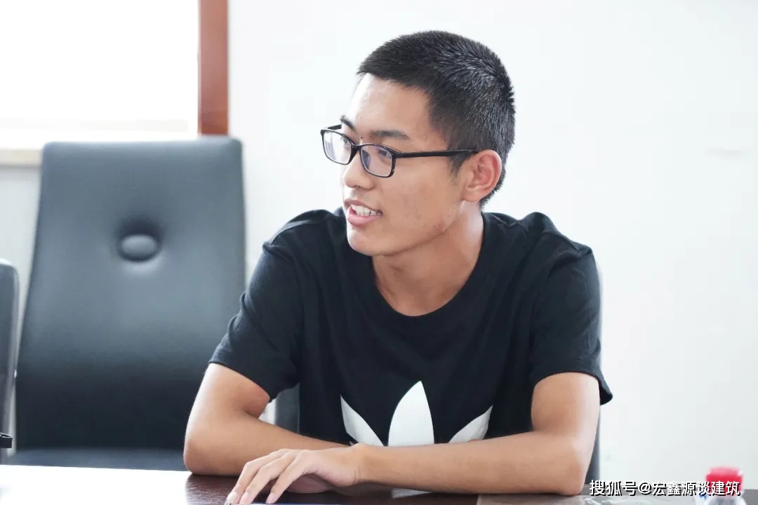 宏鑫源举行2021年度奖学金集中发放仪式(图7) 宏鑫源举行2021年度奖学金集中发放仪式(图7)